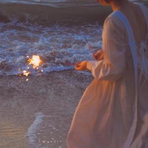 Ai明星换脸杨颖浴室视频
